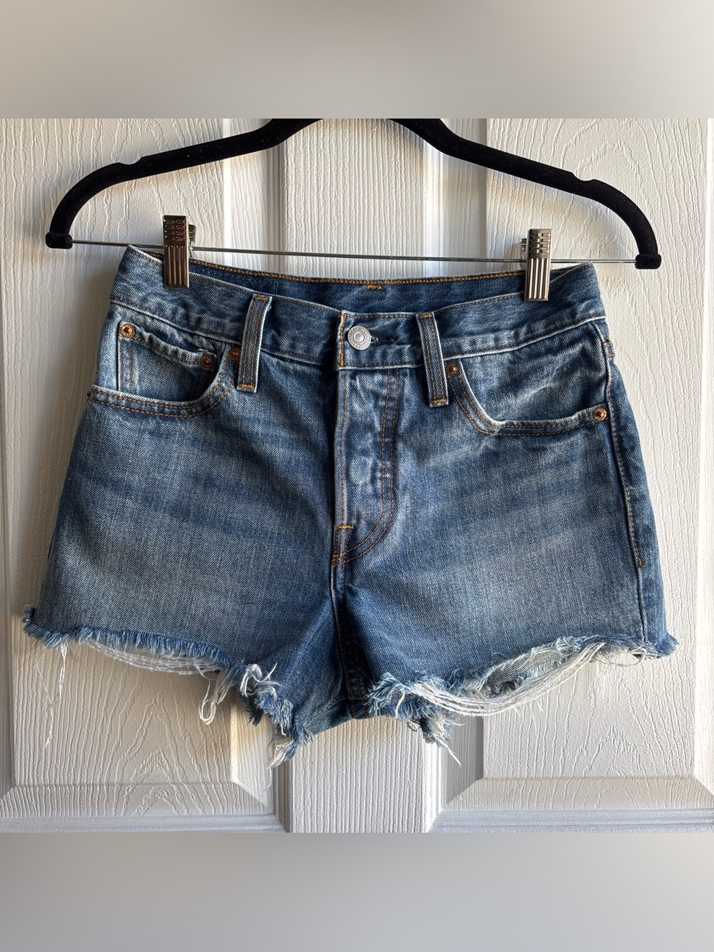 Vintage Levi’s 501 Original Cutoff Shorts Size 26 ✨